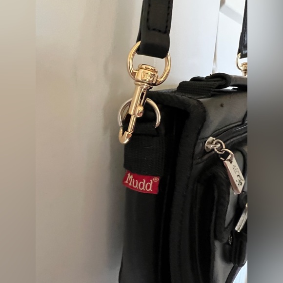 Mudd Y2K black crossbody lots of pockets and zippers, clean EUC - Picture 7 of 10